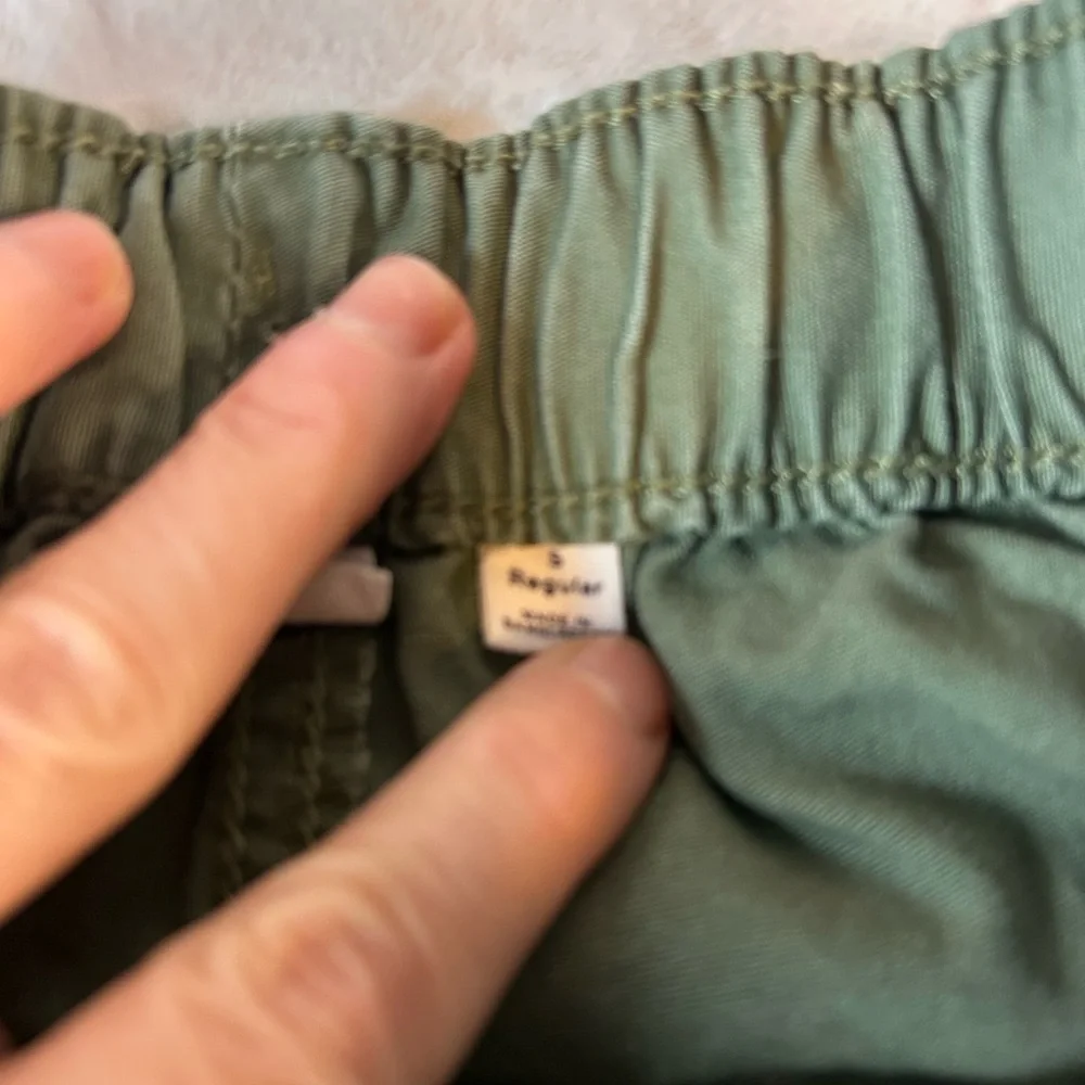 GAP stylish olive